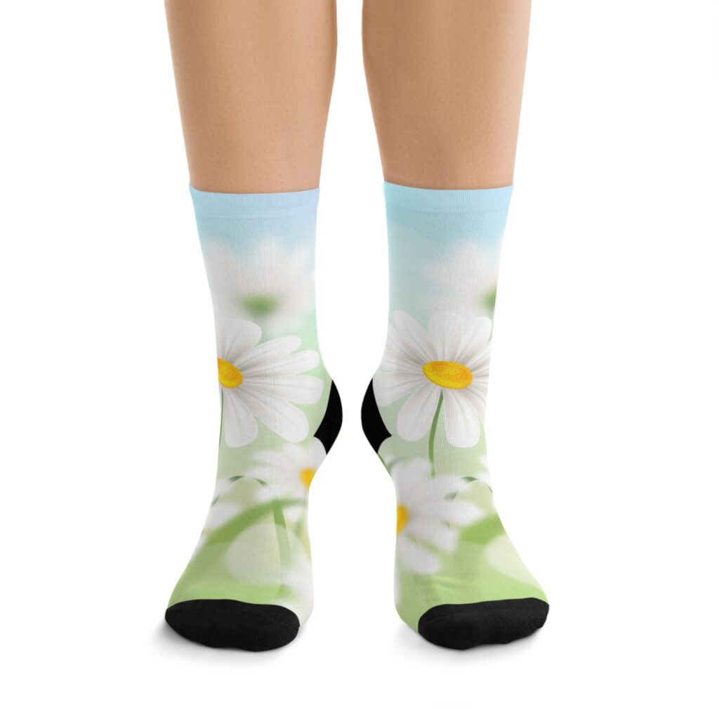 Light Bloom with Every Step – Daisy Print Crew Socks